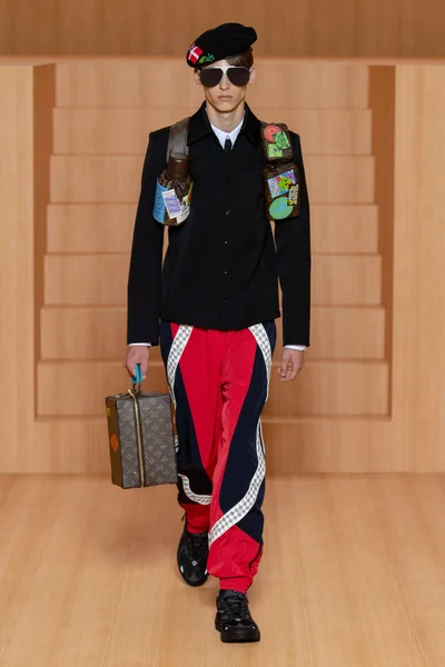 Look 5